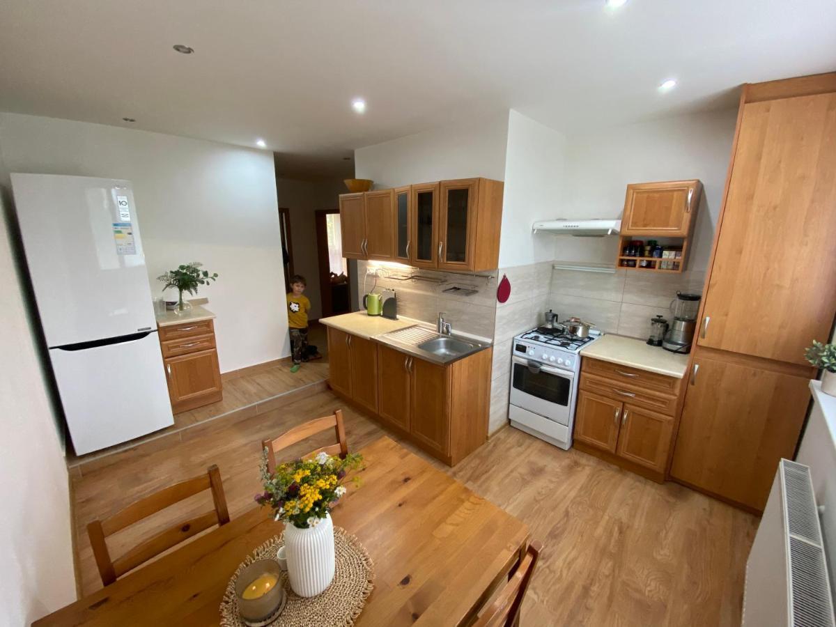 Apartman Hlboky Potok ตาตรันสกา ลอมนีจา ภายนอก รูปภาพ